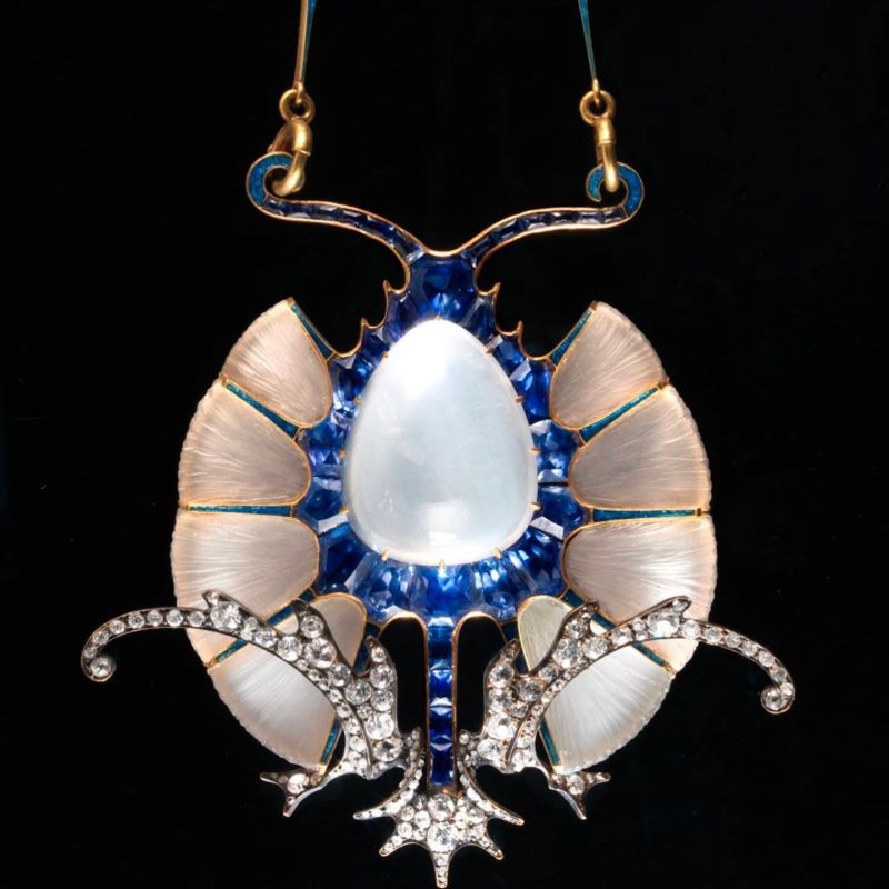Moonstone: More Than Meets the Eye – by Rui Galopim de Carvalho